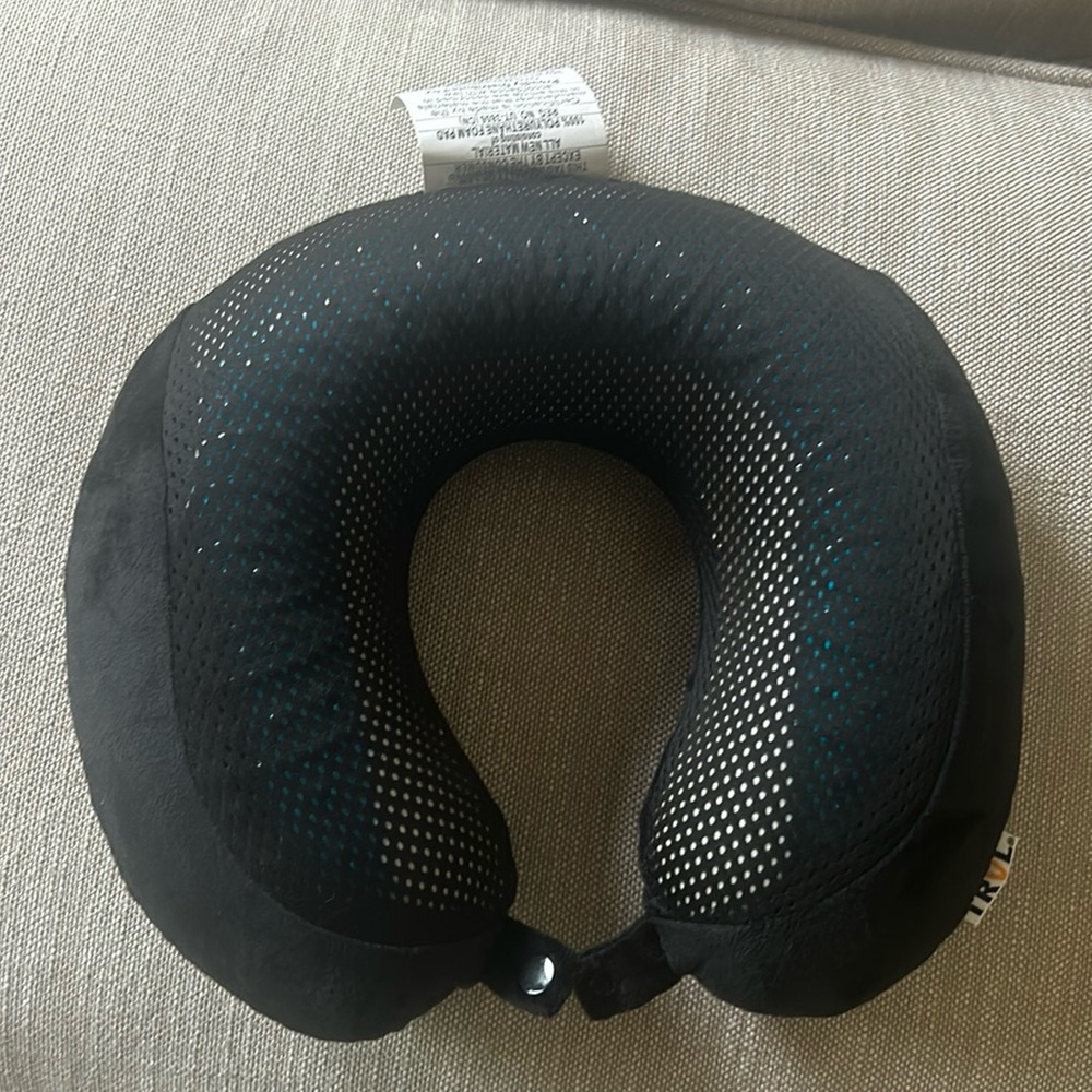 TRVL Travel Pillow with Cooling Gel and Memory Foam Insert. Black velour cover